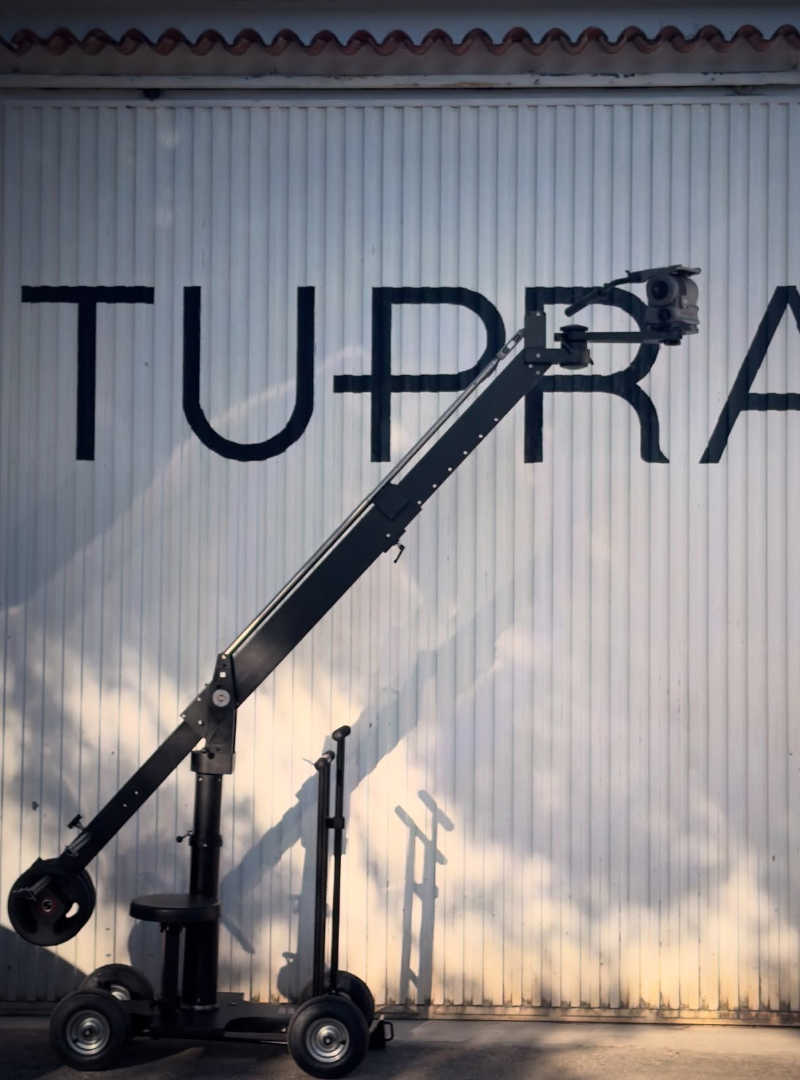 Professional jib crane Comet 12 with 60kg capacity for advertising shoots in Ibiza